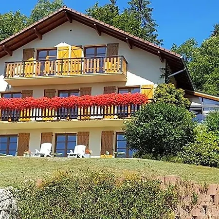 Les Hauts Du 3*